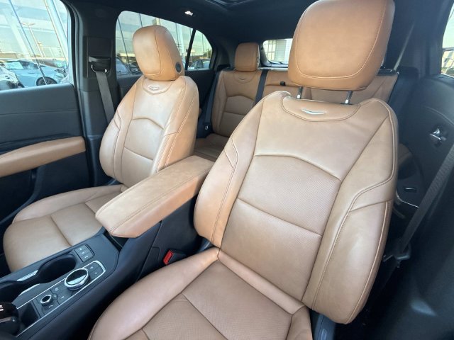 Used 2024 Cadillac XT4 Premium Luxury AWD/4WD image 19