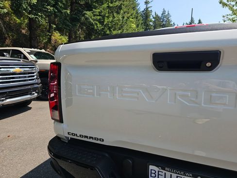 New 2026 Chevrolet Colorado W/T w/ WT Custom Package AWD/4WD image 18