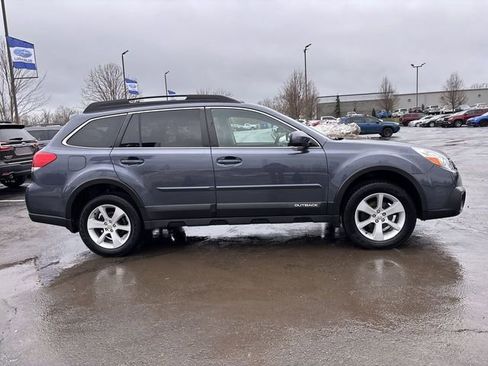 Used 2014 Subaru Outback 2.5i Premium w/ Moonroof Package image 12