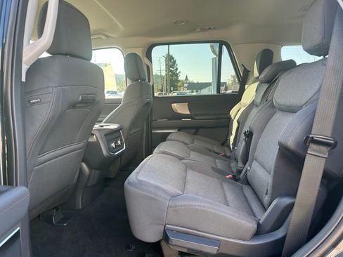 New 2025 Ford Expedition Active image 17