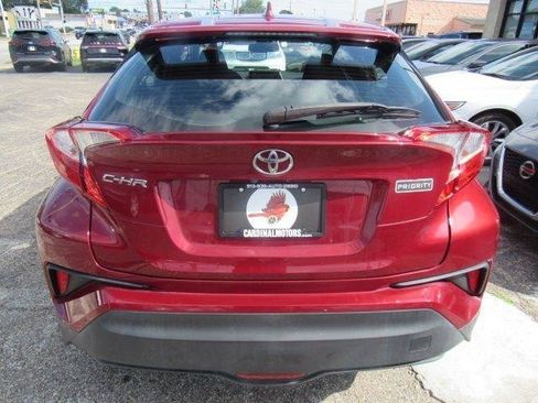 Used 2018 Toyota C-HR XLE FWD image 11