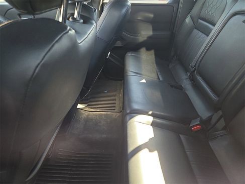 Used 2022 Nissan Frontier Pro-X w/ Pro-X Premium Package image 10