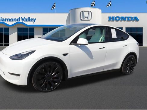 Used 2021 Tesla Model Y Performance image 3