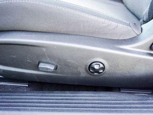 Used 2016 Dodge Challenger SXT image 14