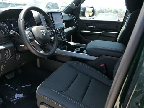 New 2026 RAM 1500 Express AWD/4WD image 10