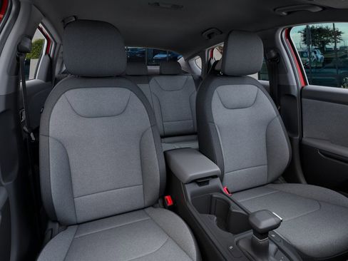 New 2025 Kia K4 LXS image 15