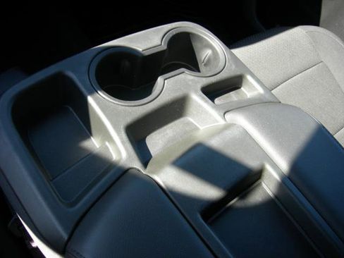 Used 2020 Chevrolet Silverado 1500 Custom w/ Custom Value Package image 5