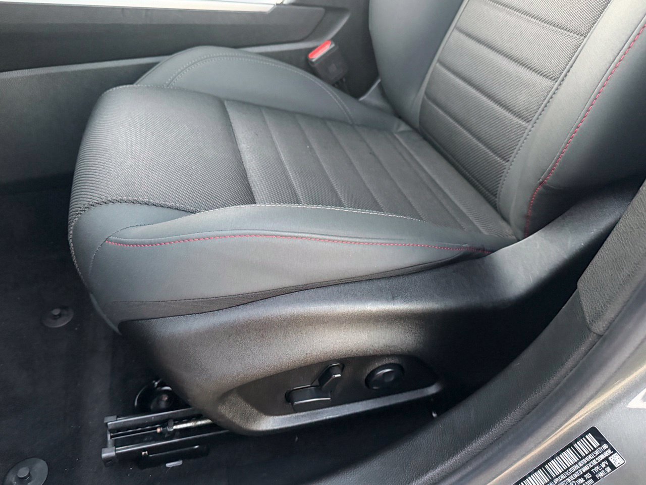 Used 2024 Dodge Hornet R/T AWD/4WD image 33