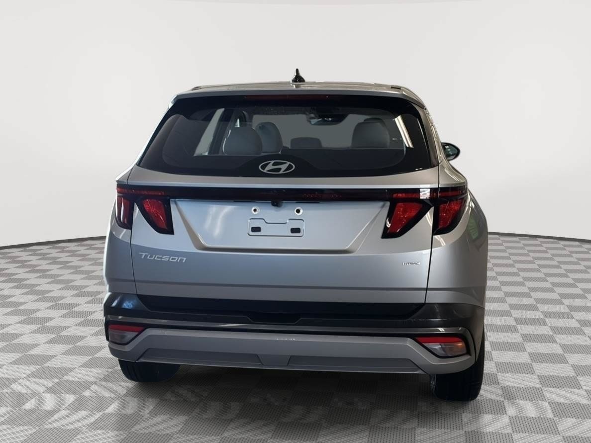 Used 2025 Hyundai Tucson SE AWD/4WD image 6