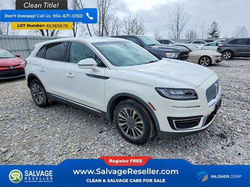 Used 2020 Lincoln Nautilus Premier w/ Equipment Group 101A image 5