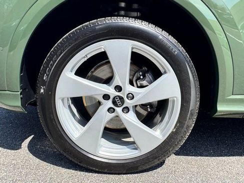 Certified 2025 Audi Q5 Premium w/ Premium Plus AWD/4WD image 19
