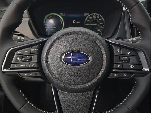 Certified 2025 Subaru Forester Limited w/ Popular Package image 20