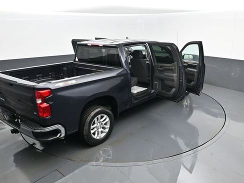 Used 2024 Chevrolet Silverado 1500 LT AWD/4WD image 25