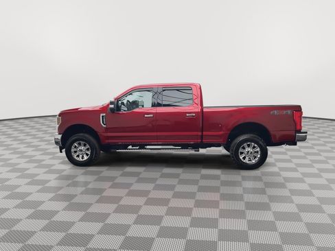 Certified 2018 Ford F250 XLT w/ XLT Premium Package image 38