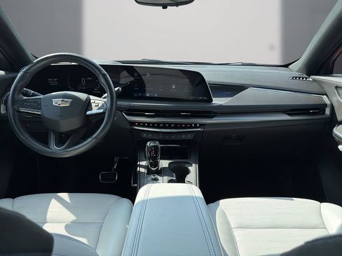 Certified 2024 Cadillac XT4 Sport FWD image 18