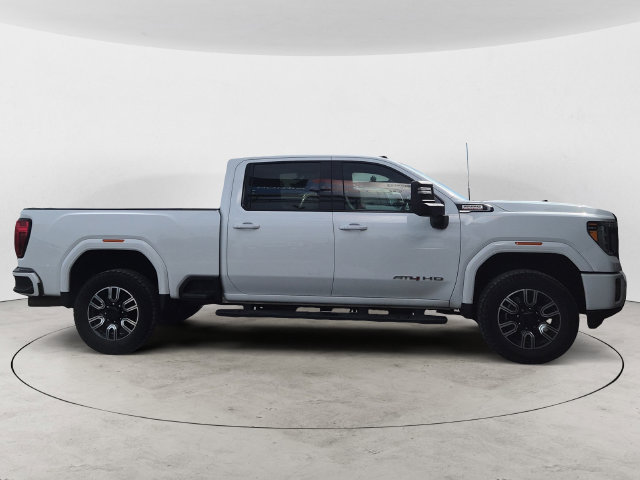 Used 2020 GMC Sierra 2500 AT4 w/ AT4 Premium Package AWD/4WD image 4