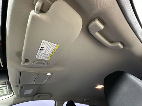 Used 2021 Nissan Rogue Sport S image 26