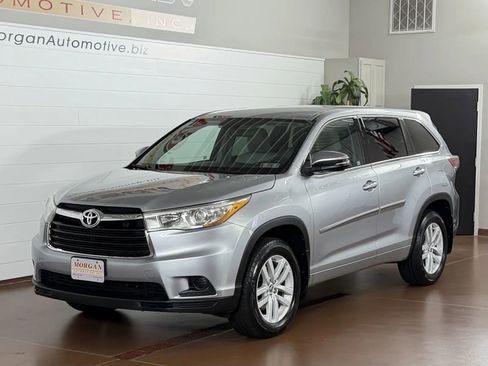 Used 2016 Toyota Highlander LE w/ Protection Package #3 AWD/4WD image 7
