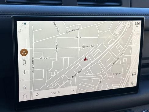 Used 2023 Land Rover Defender 130 X-Dynamic SE image 17