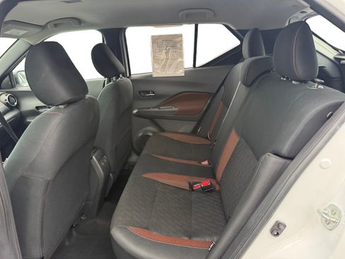 Used 2024 Nissan Kicks SR image 16