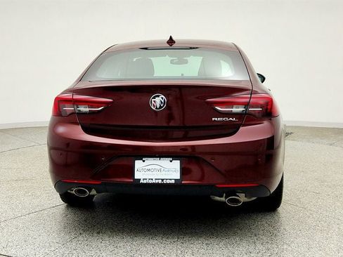 Used 2018 Buick Regal Essence w/ Driver Confidence Package #1 FWD image 6