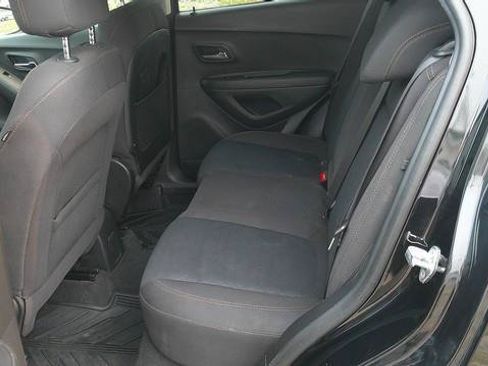Used 2019 Chevrolet Trax LS w/ Tint and Cruise Package FWD image 9