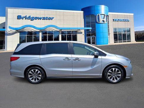 Used 2024 Honda Odyssey EX-L image 7