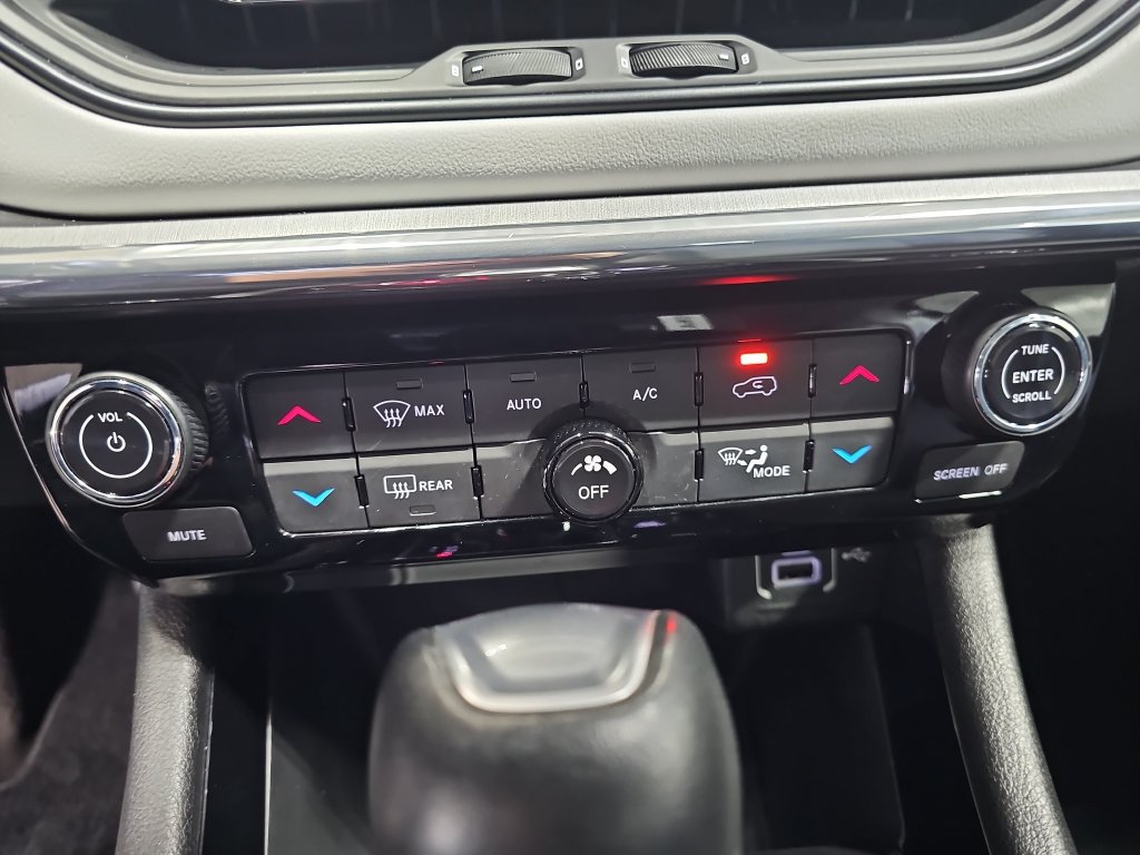 Used 2022 Jeep Compass Limited w/ Sun and Sound Group AWD/4WD image 55