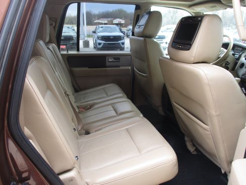 Used 2012 Ford Expedition XLT image 9
