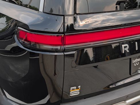 Used 2023 Rivian R1S Adventure Quad AWD/4WD image 17