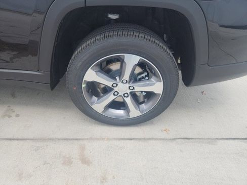 New 2025 Jeep Grand Cherokee L Limited w/ Trailer Tow Package image 28