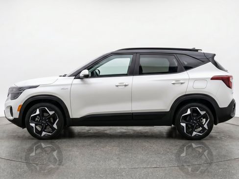 Used 2025 Kia Seltos S FWD image 5