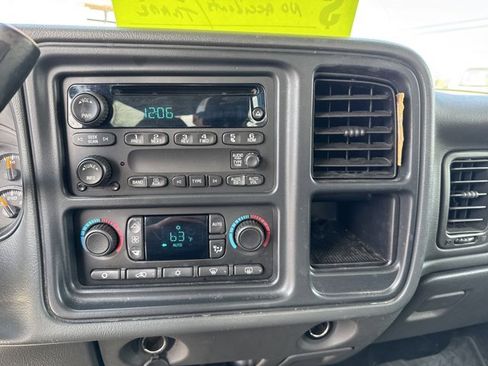 Used 2006 GMC Sierra 1500 SLE w/ Light Duty Power Package image 19