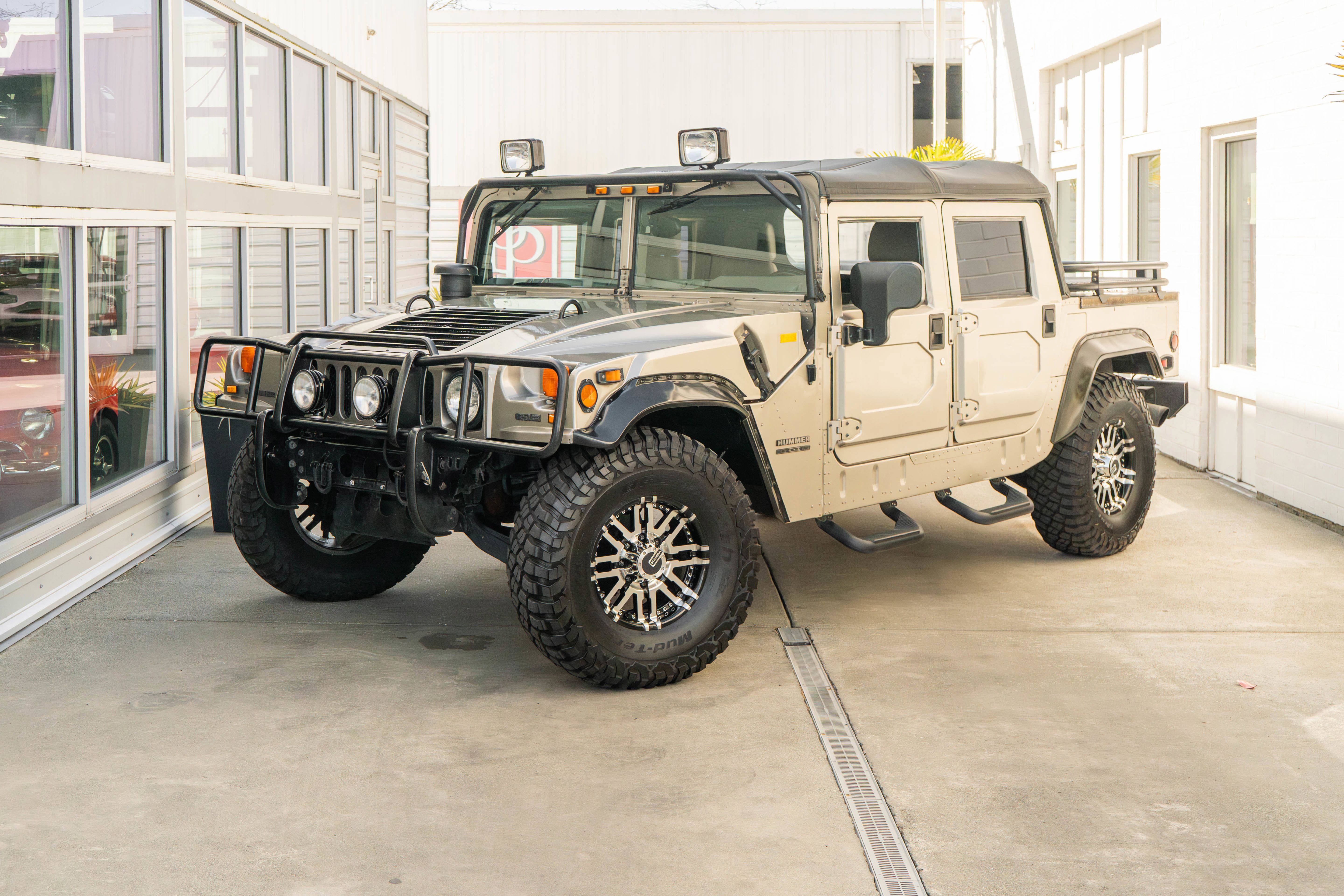 Used 2000 HUMMER H1 4-Door Open Top AWD/4WD image 2