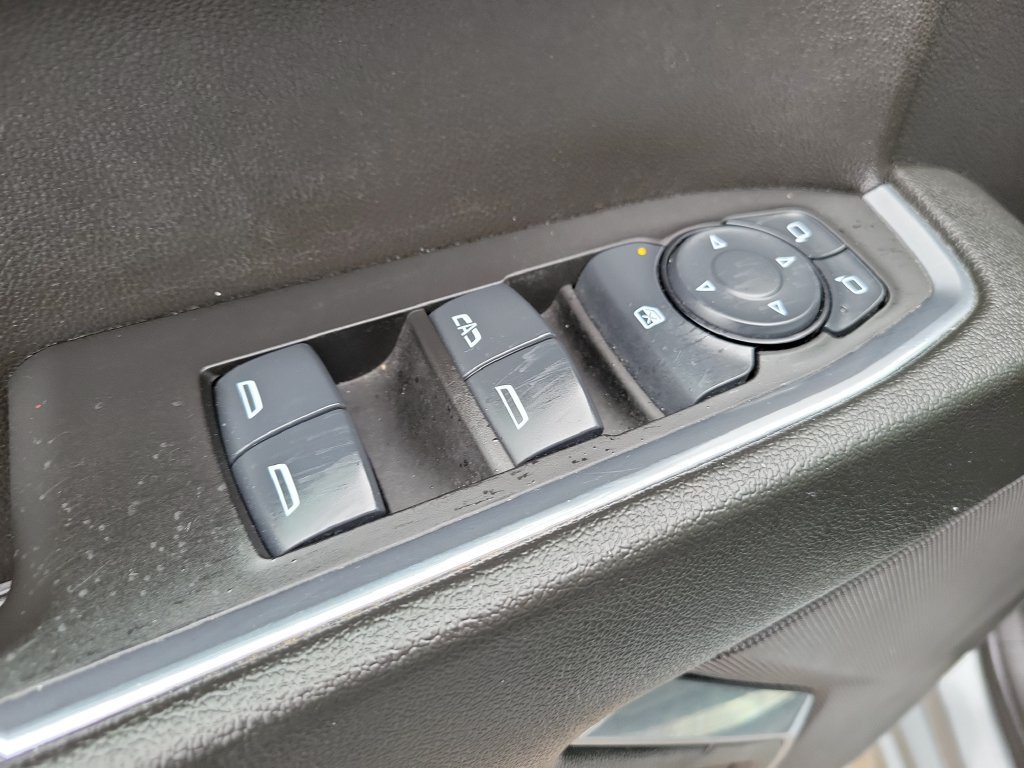 Used 2025 Chevrolet Silverado 1500 LT AWD/4WD image 20