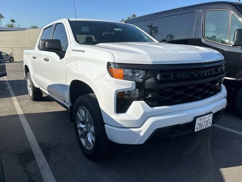 Used 2024 Chevrolet Silverado 1500 Custom RWD image 2