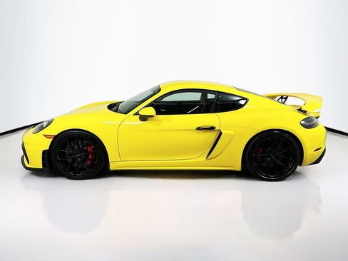 Used 2022 Porsche 718 Cayman GT4 RWD image 9