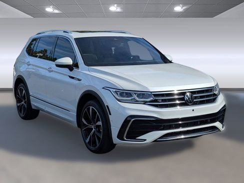 Used 2022 Volkswagen Tiguan SEL R-Line image 7