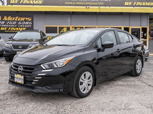 Used 2023 Nissan Versa S w/ Trunk Package image 9