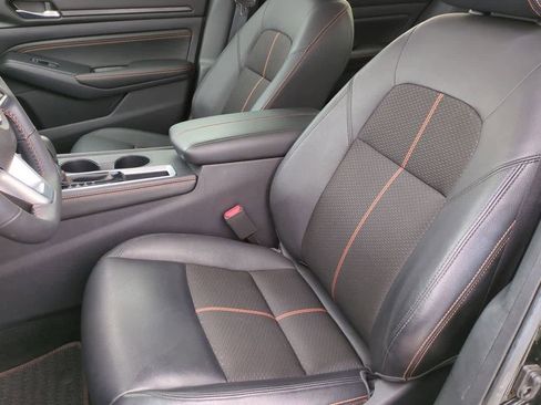 Used 2020 Nissan Altima 2.5 SR w/ Premium Package image 16