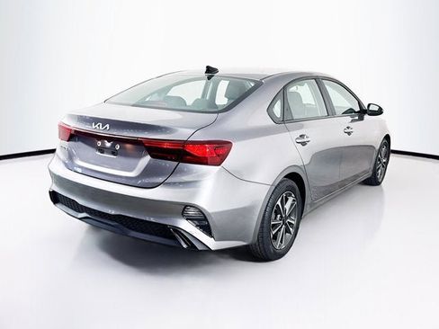 Used 2023 Kia Forte LXS w/ LXS Technology Package image 5