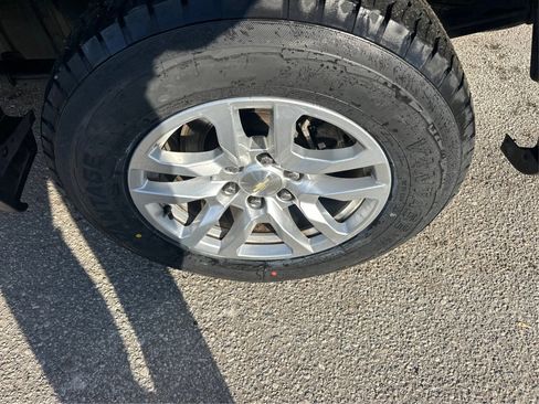 Used 2020 Chevrolet Silverado 1500 LT w/ All-Star Edition image 18