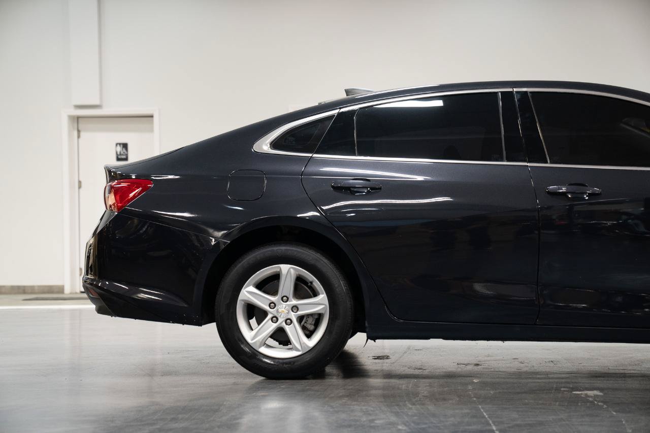 Used 2022 Chevrolet Malibu LS FWD image 10