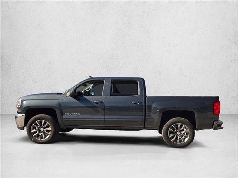 Used 2018 Chevrolet Silverado 1500 LT w/ All Star Edition image 8