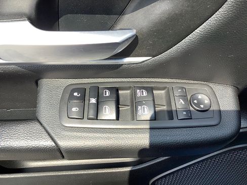 Certified 2021 RAM 1500 Big Horn AWD/4WD image 9