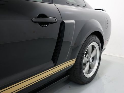 Used 2006 Ford Mustang GT image 45