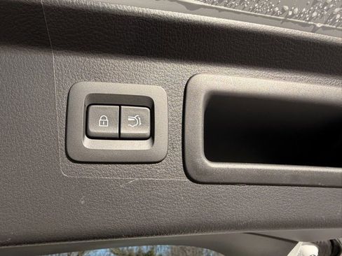 Used 2025 MAZDA CX-50 AWD 2.5 S w/ Cargo Package image 5