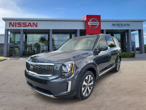 Used 2021 Kia Telluride EX w/ EX Premium Package FWD image 9