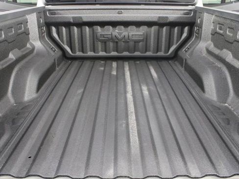 New 2026 GMC Canyon AT4 image 17