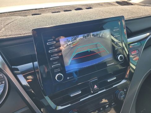 Used 2023 Toyota Camry SE FWD image 13
